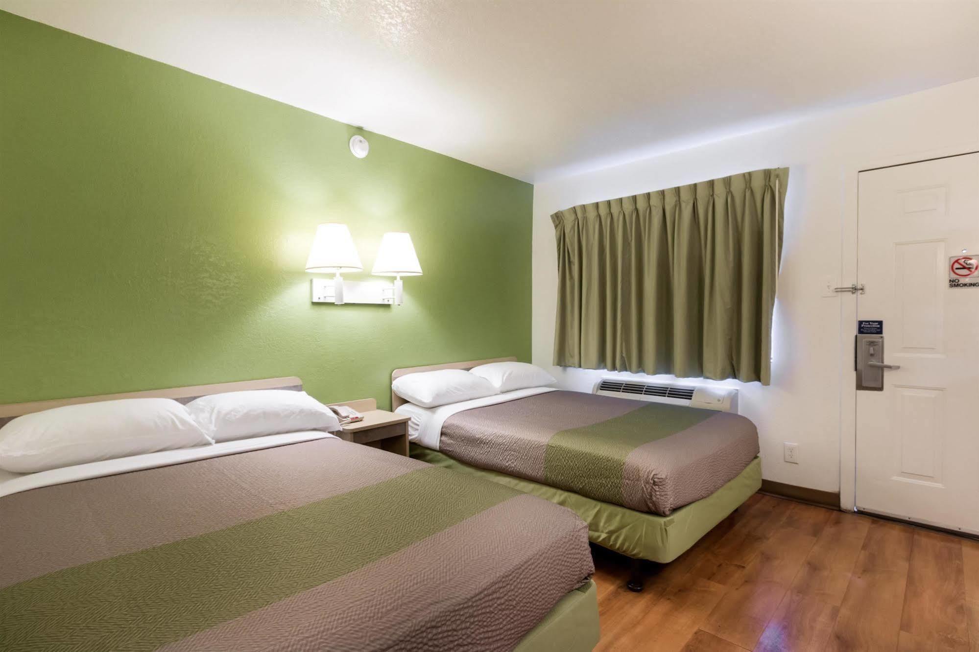 Motel 6-Austin, Tx - Airport - South Kültér fotó